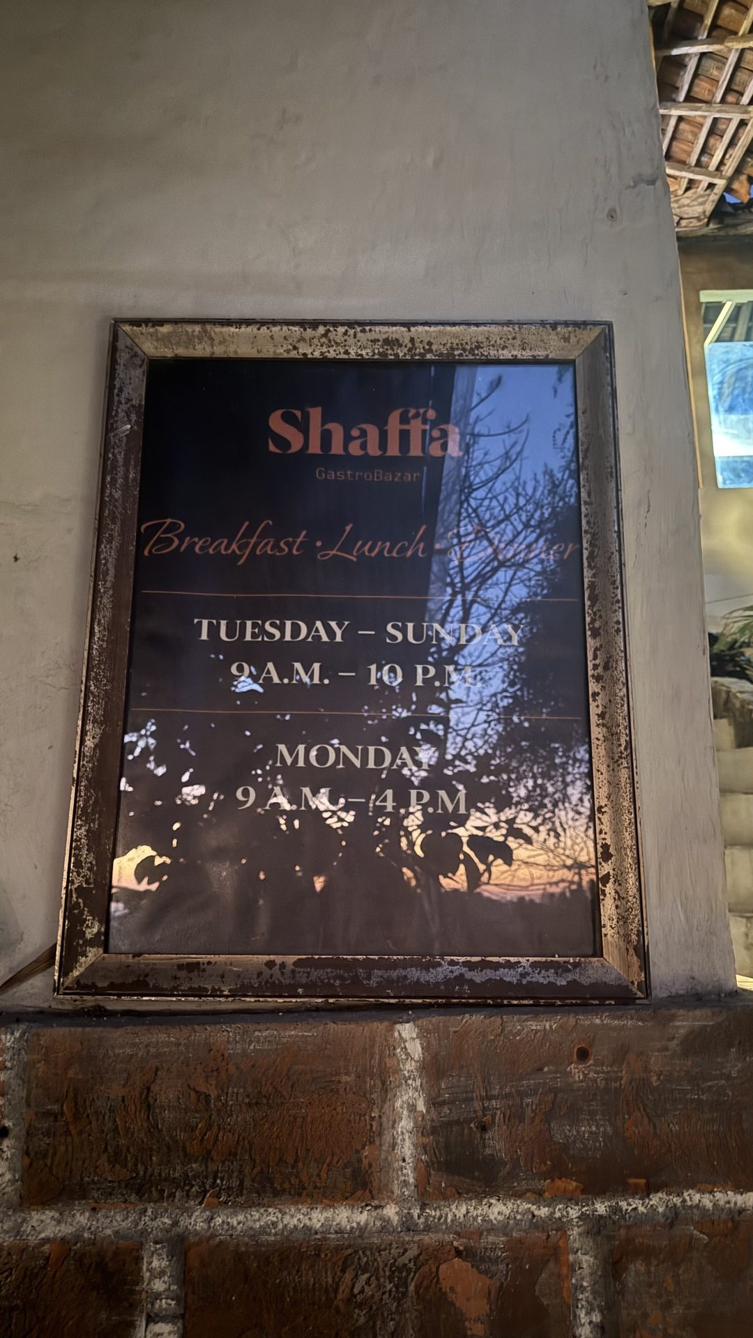 Shaffa GastroBazarの看板